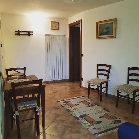 Affitti Brevi Liguria - La Casa Di Gina * Sassello