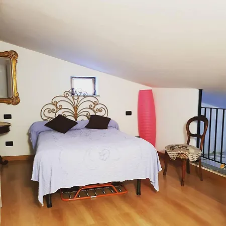 Affitti Brevi Liguria - La Casa Di Gina * Sassello