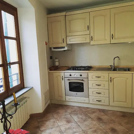 Affitti Brevi Liguria - La Casa Di Gina * Sassello