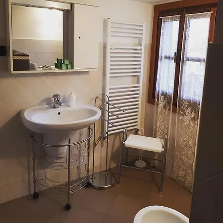 La Casa Di Gina 萨塞洛